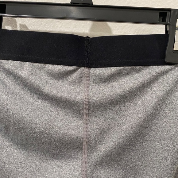 Nike Pro Women's Training Leggings size M Dri-Fit Tight Fit Full Length Legging - Picture 6 of 12